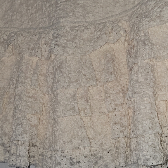 Chic Cream Ruffled Mini Skirt - Picture 4 of 4